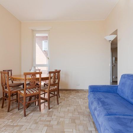 Milano - Roomy Apartment 300 M From M3 Affori Fn! 외부 사진