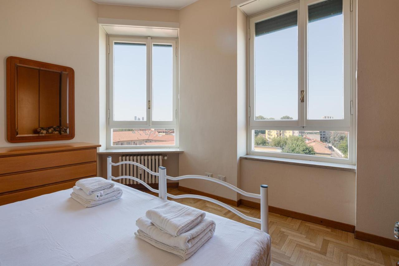 Milano - Roomy Apartment 300 M From M3 Affori Fn! 외부 사진