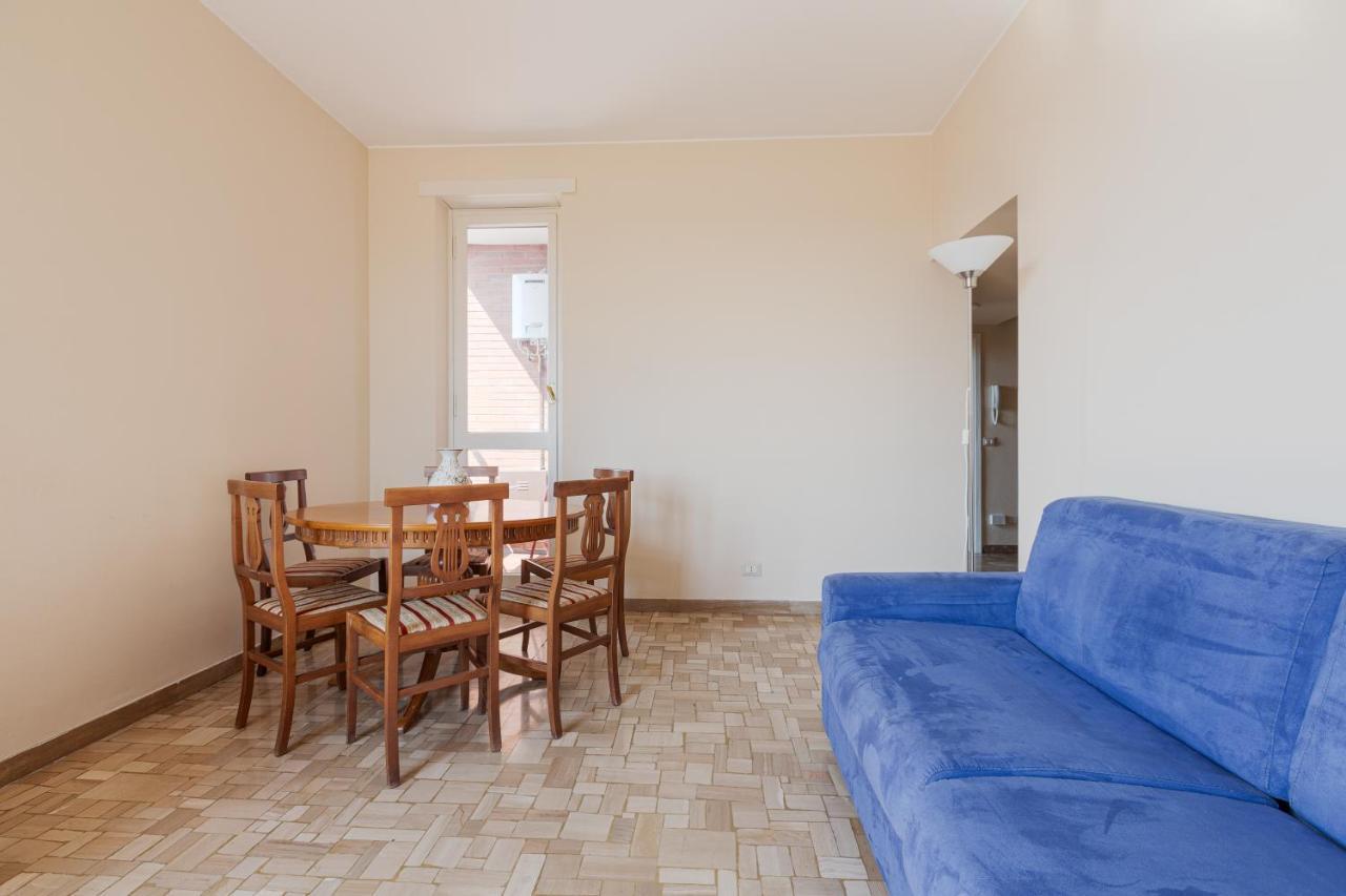 Milano - Roomy Apartment 300 M From M3 Affori Fn! 외부 사진