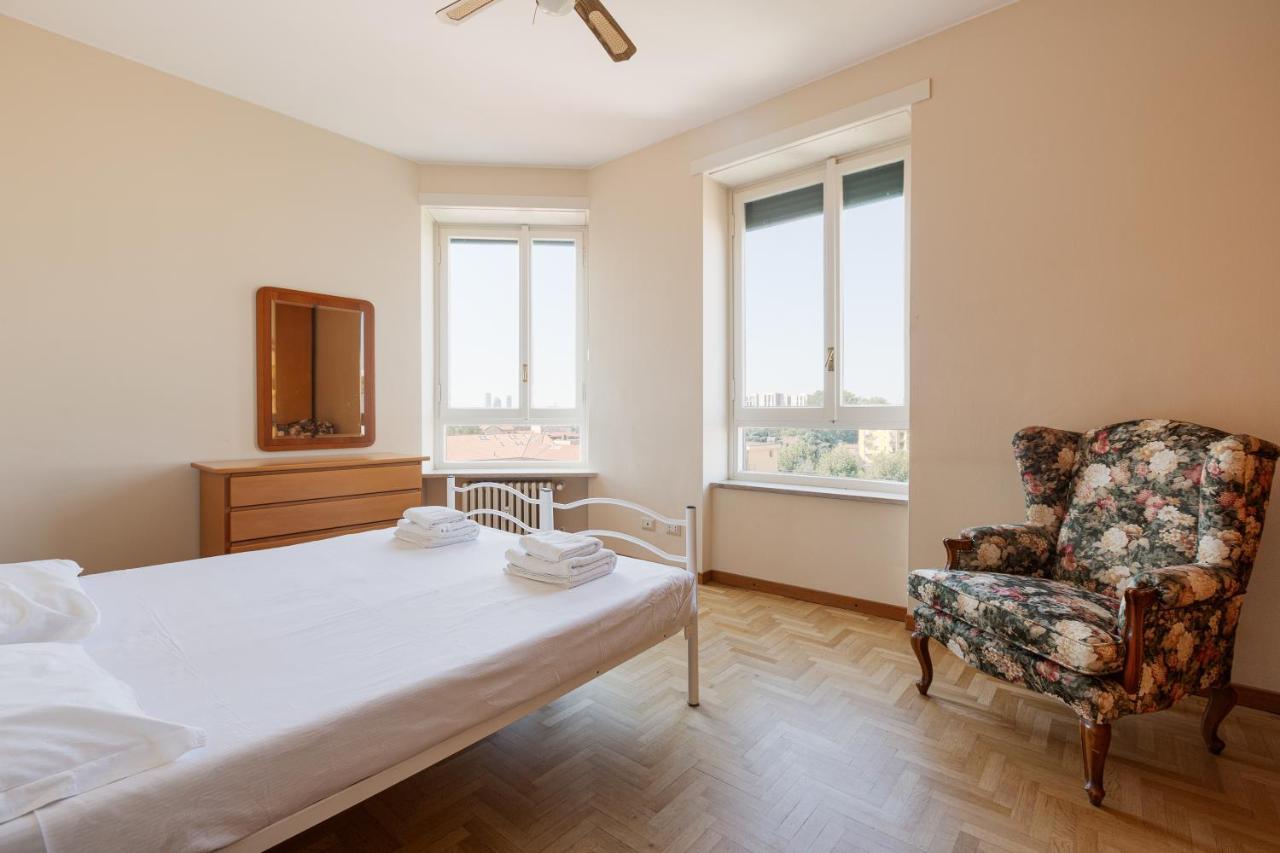 Milano - Roomy Apartment 300 M From M3 Affori Fn! 외부 사진