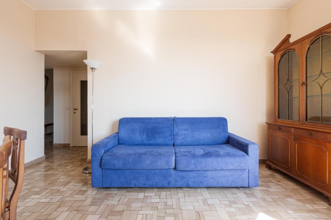 Milano - Roomy Apartment 300 M From M3 Affori Fn! 외부 사진