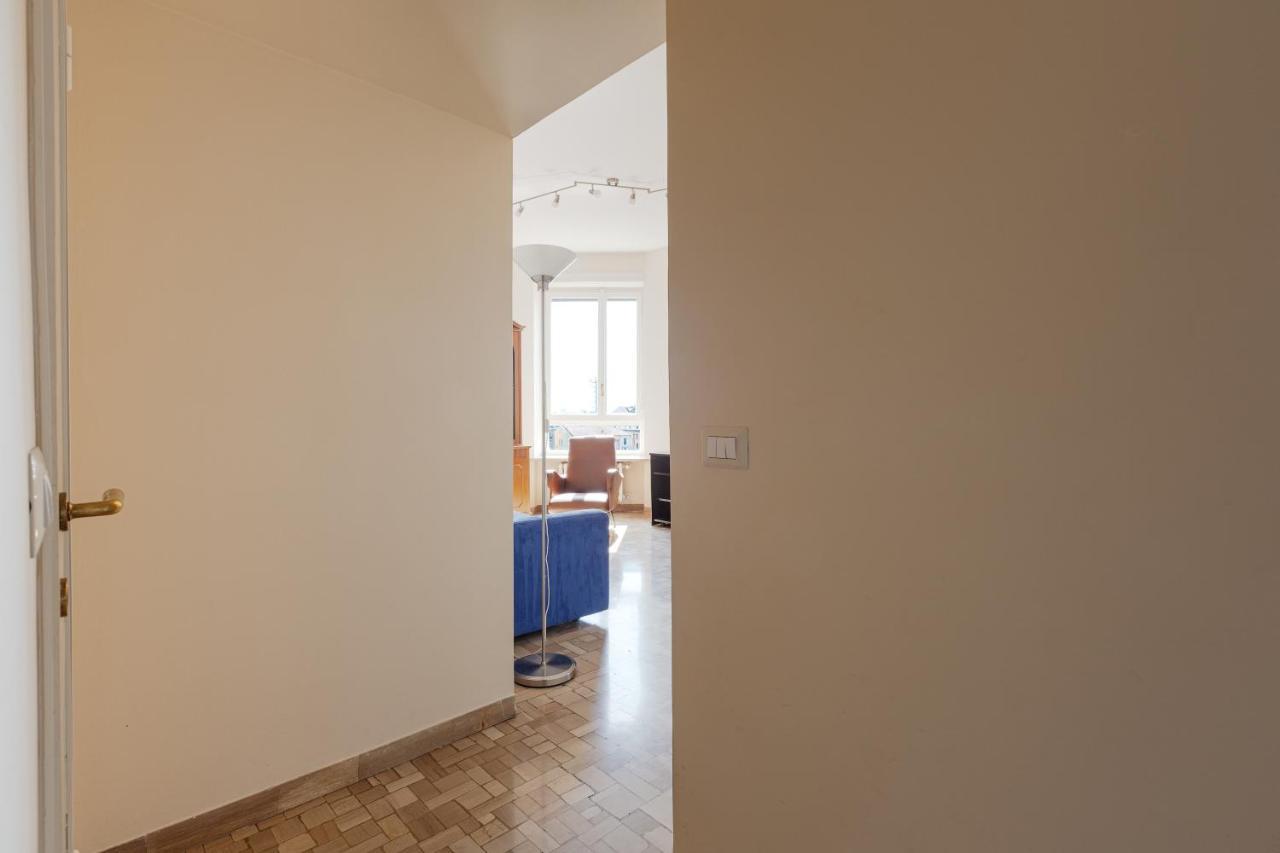 Milano - Roomy Apartment 300 M From M3 Affori Fn! 외부 사진